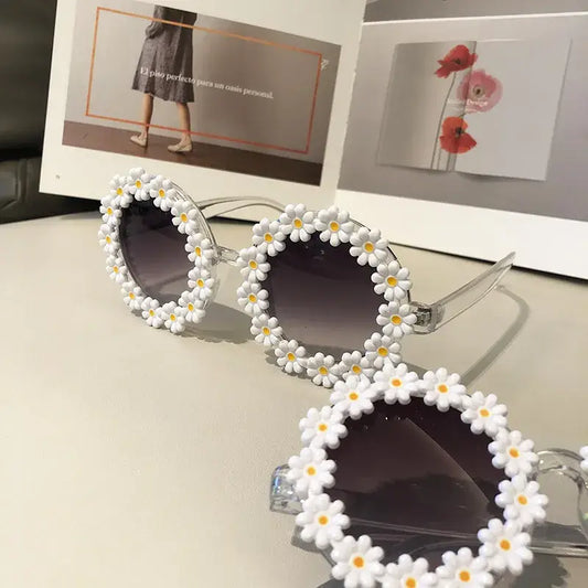 Retro Daisy Sunglasses