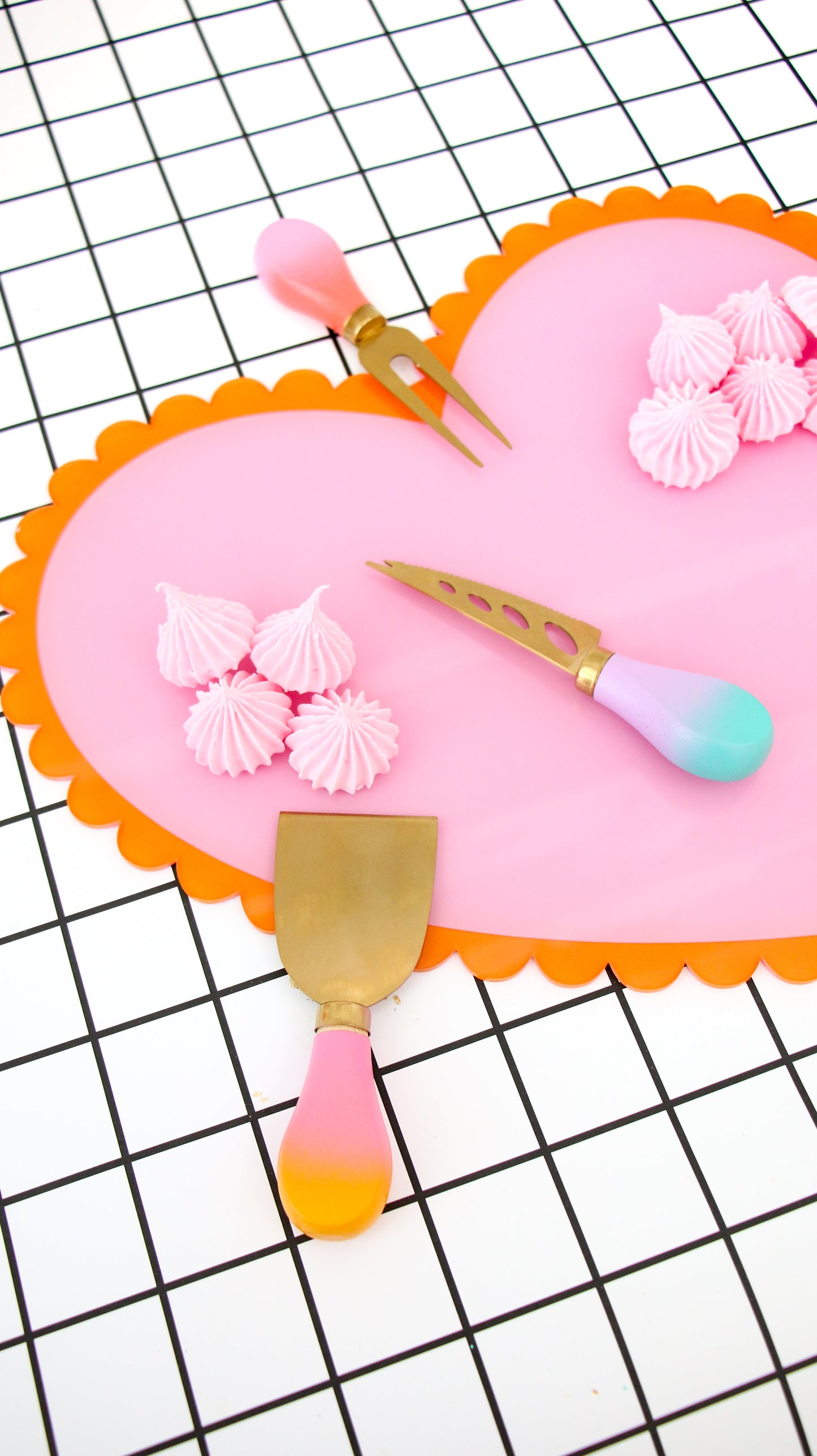 Orange and Pink scalloped heart tray