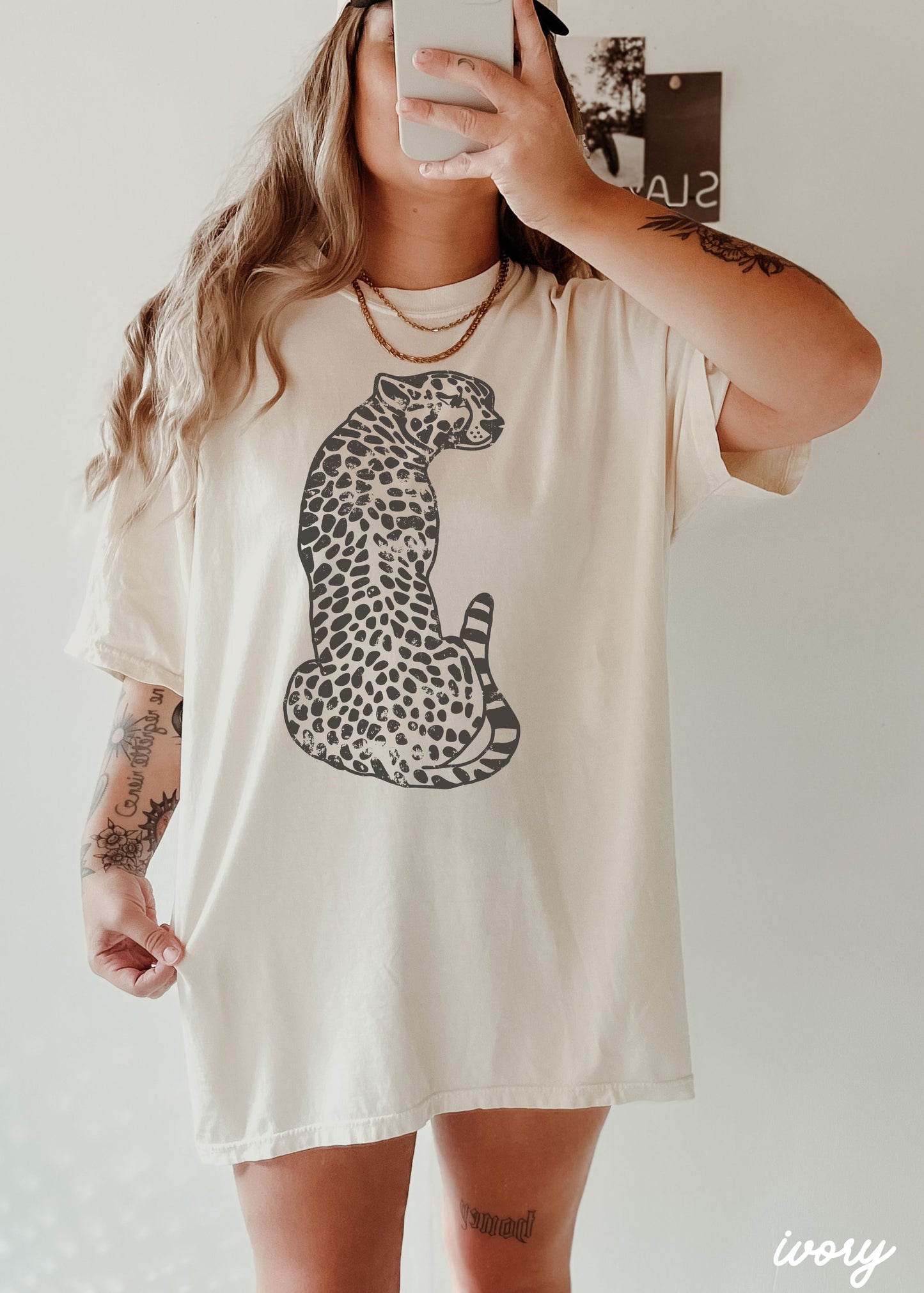 Sitting Cheetah Tee
