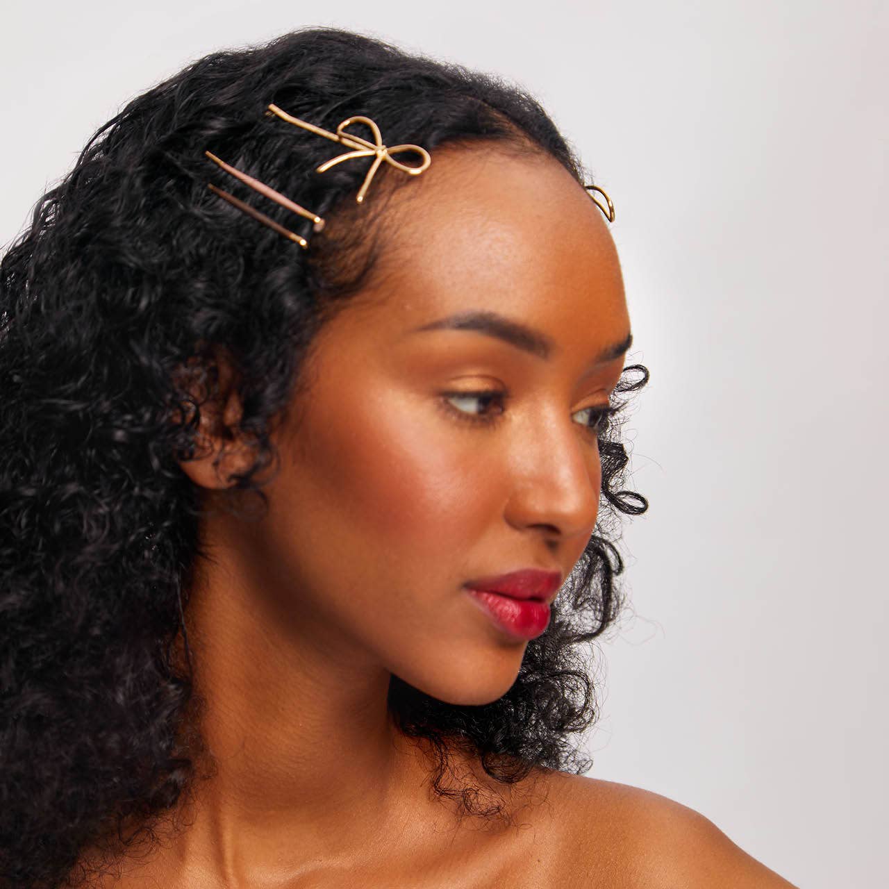 Metal & Enamel Bow Bobby Pins Set
