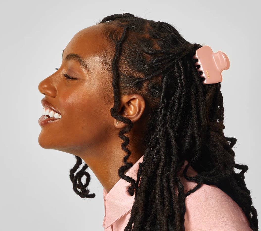 Holiday Plastic Claw Clip in Rosewood