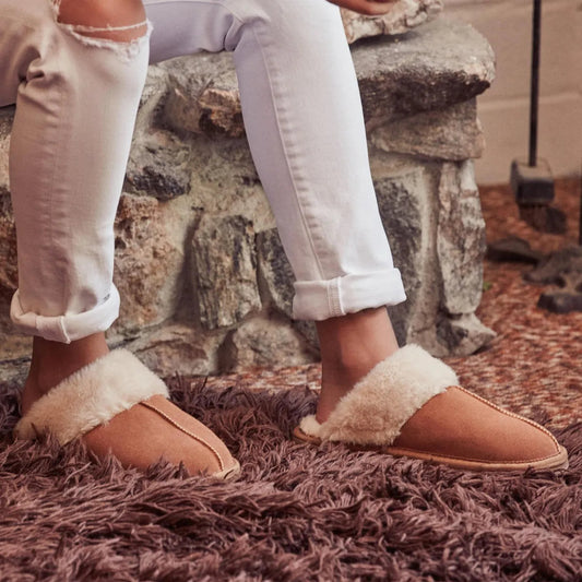 Minnetonka Chesney Slippers