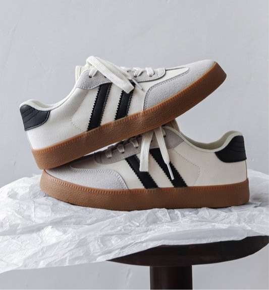 Striped Lace-up Flat Sneakers