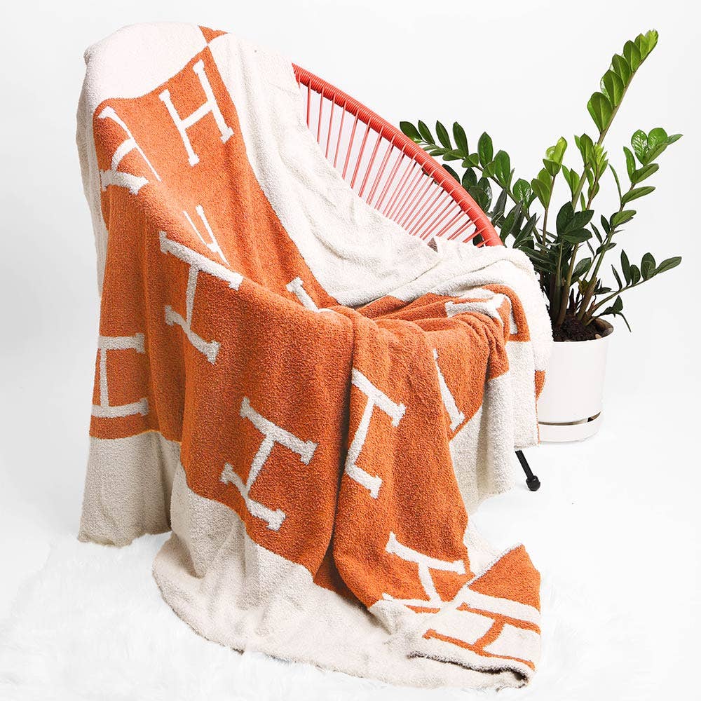 ‘H’ Monogram Patterned Reversible Throw Blanket