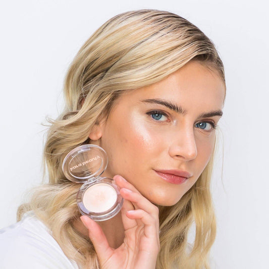 Essentials Face Illuminator in Perla