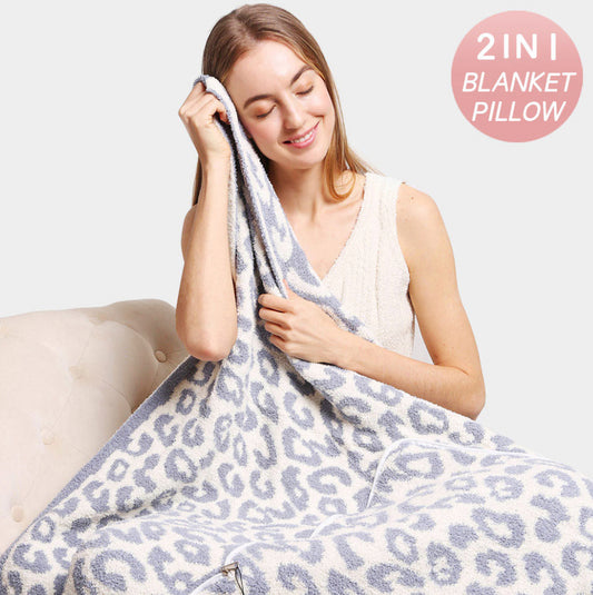 2-in-1 Leopard Blanket / Pillow