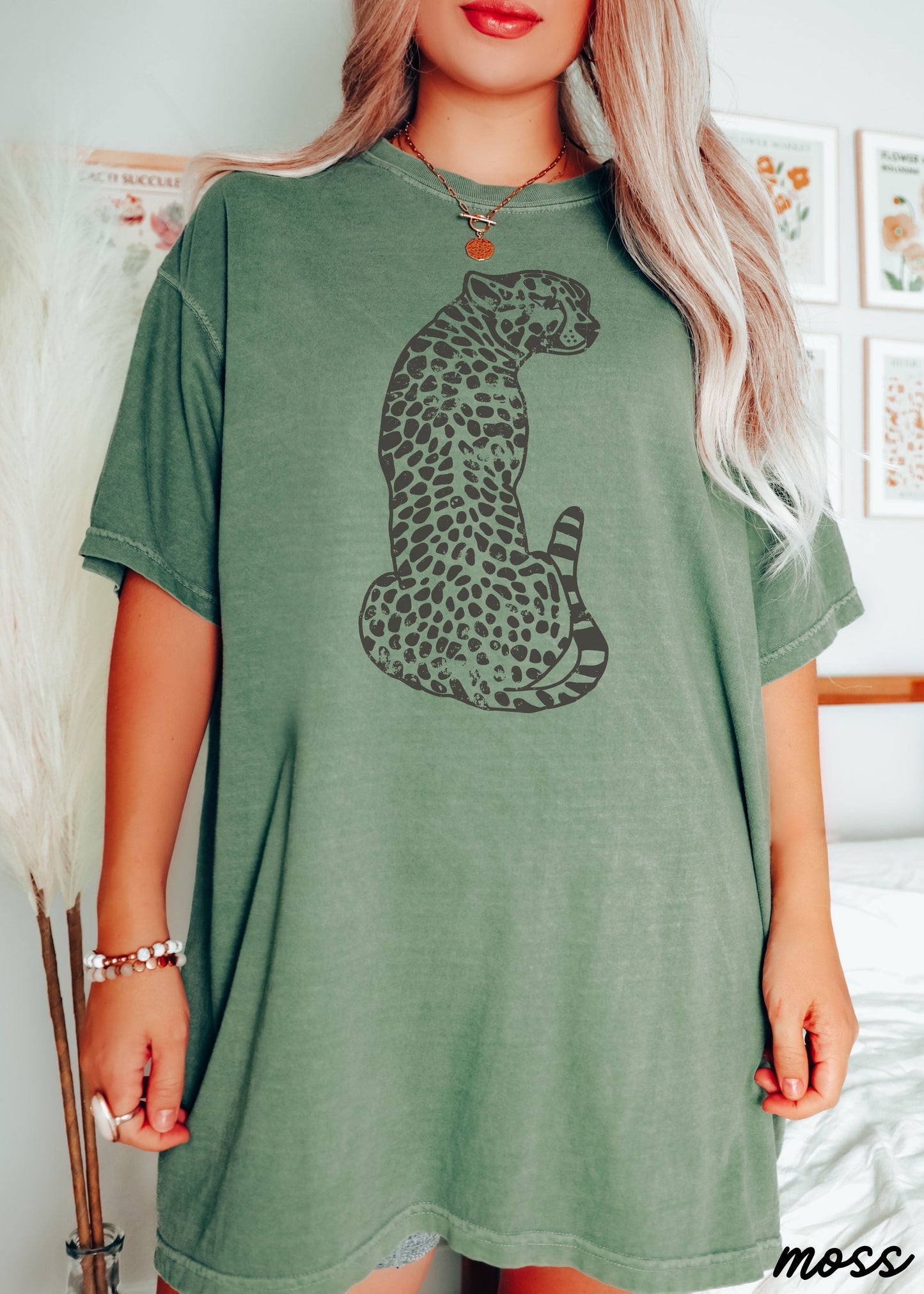 Sitting Cheetah Tee