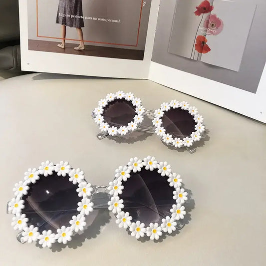 Retro Daisy Sunglasses